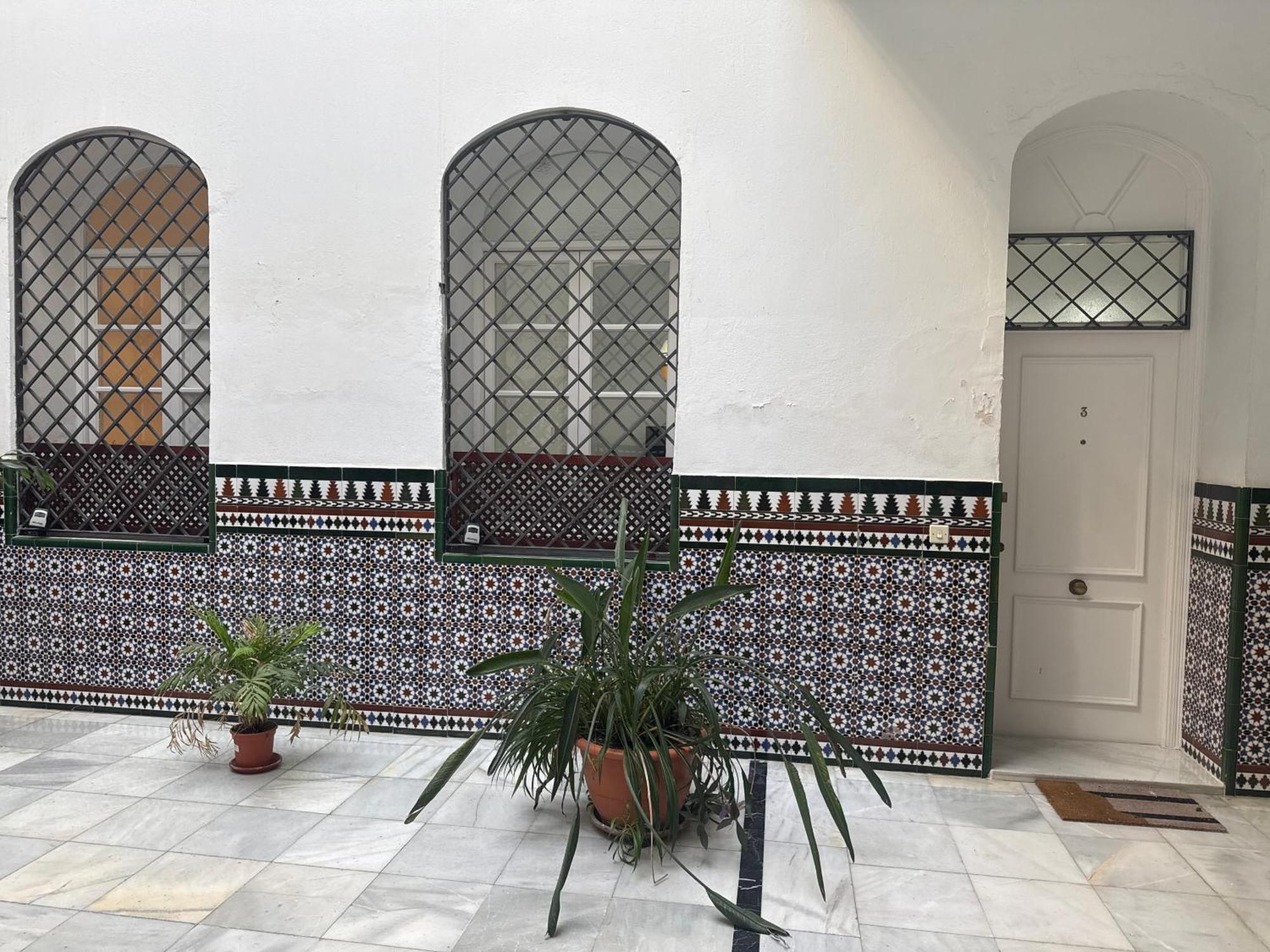Pikis Center Sevilla Bagian luar foto